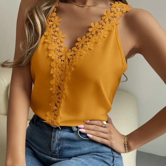 Boho Floral Lace Cami Top - Picture 7 of 8